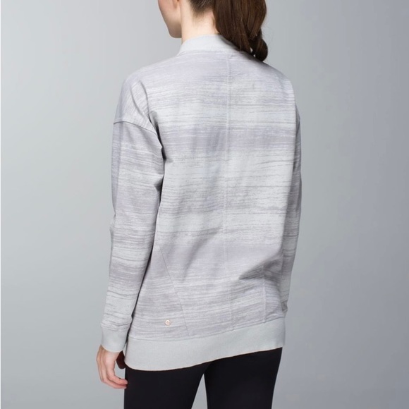 Lululemon Mula Bundle Wrap - Picture 3 of 17